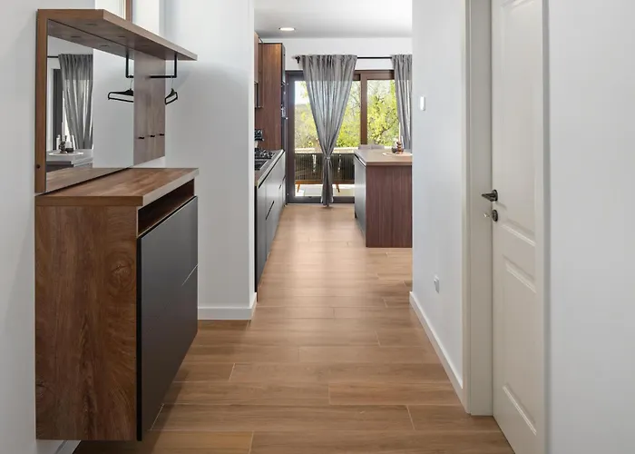 בית נופש Gorgeous In With Wifi באלה